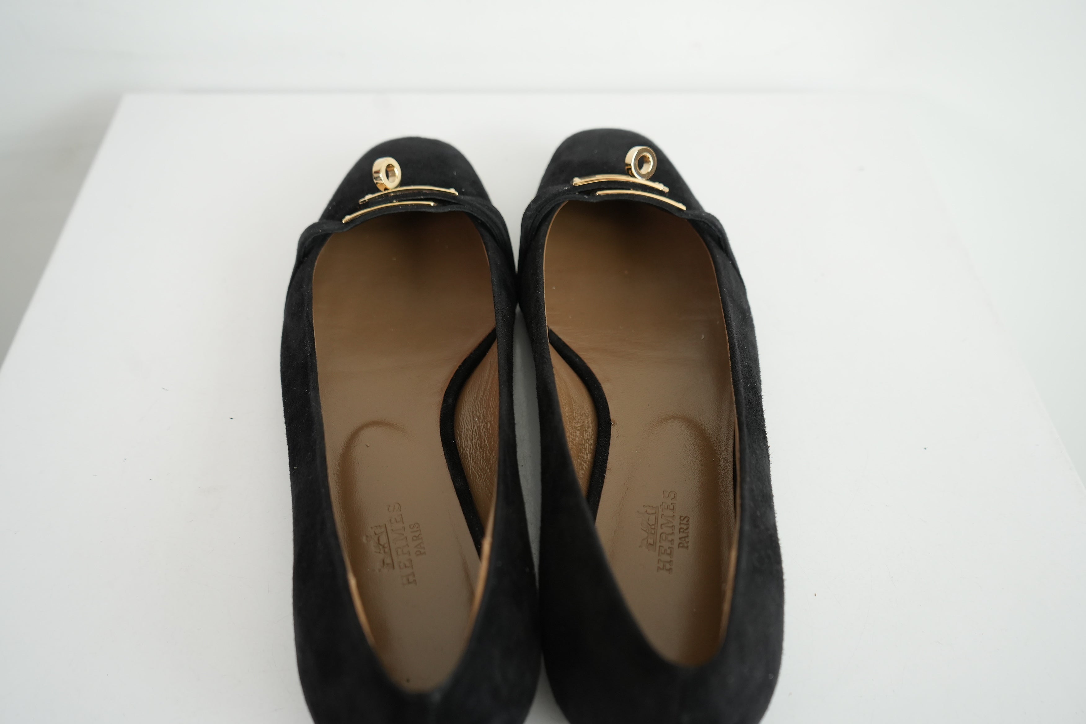 Hermès Black Bilbao Suede Kelly Ballet Flats (size 38)