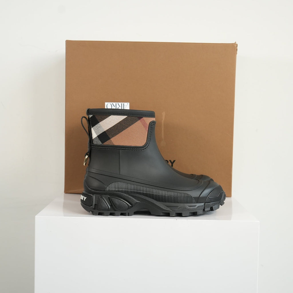 Burberry Ryan Ankle Rain Boots Size 37 With box
