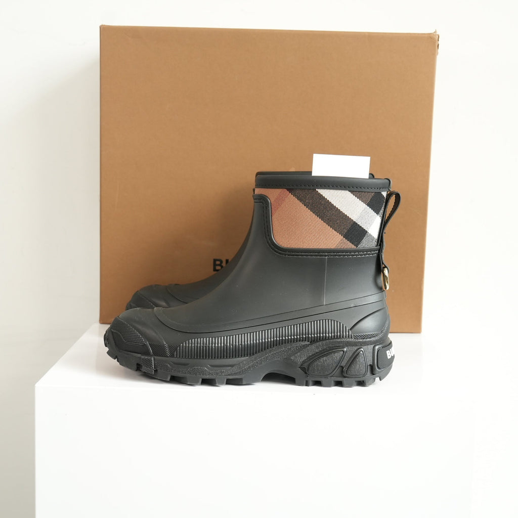 Burberry Ryan Ankle Rain Boots Size 37 With box