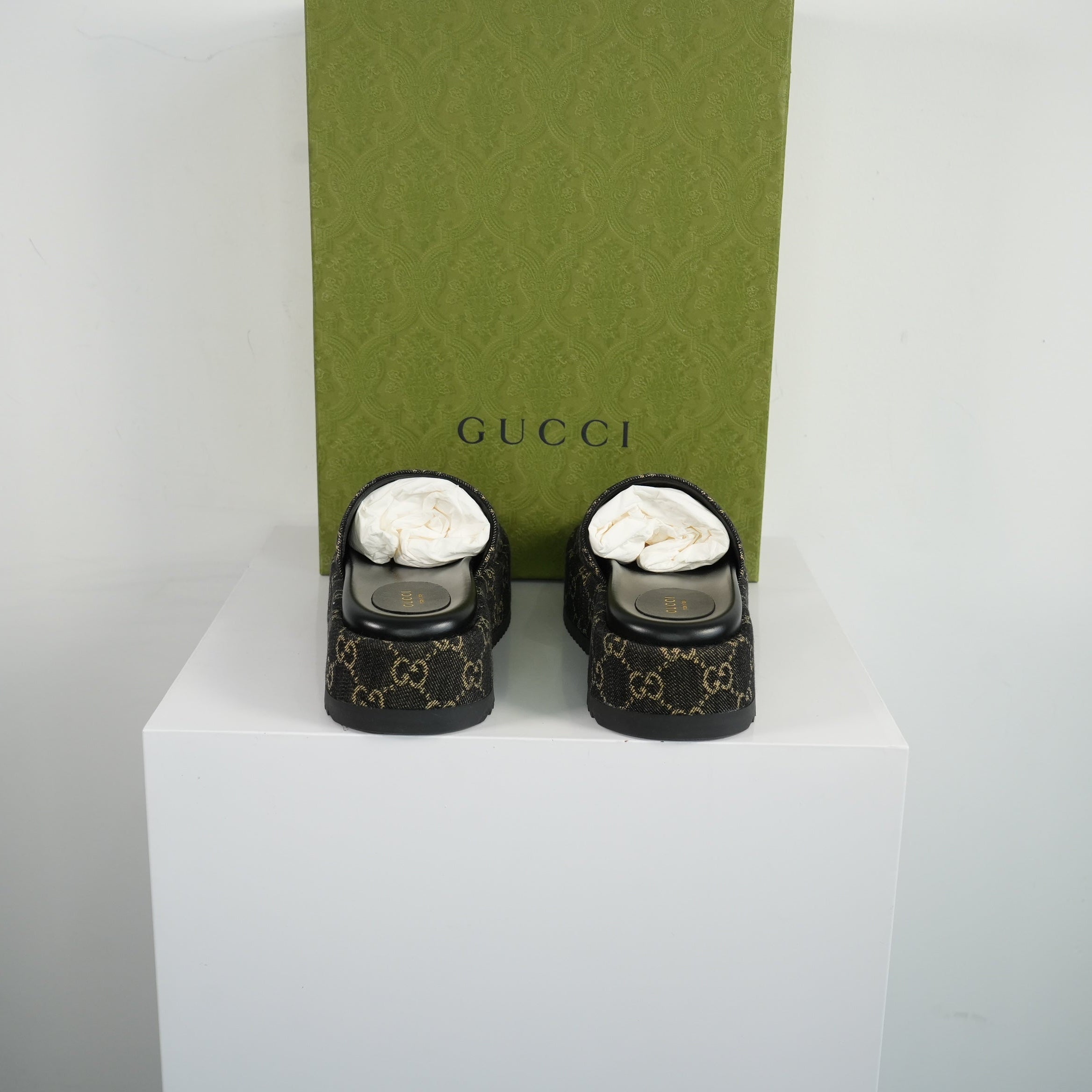Gucci Angelina Platform Slide Sandals Size 37 1/2 With Box