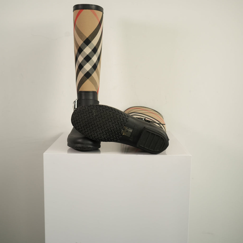 Burberry Simeon Vintage Check Rain Boots Size 37 With Box
