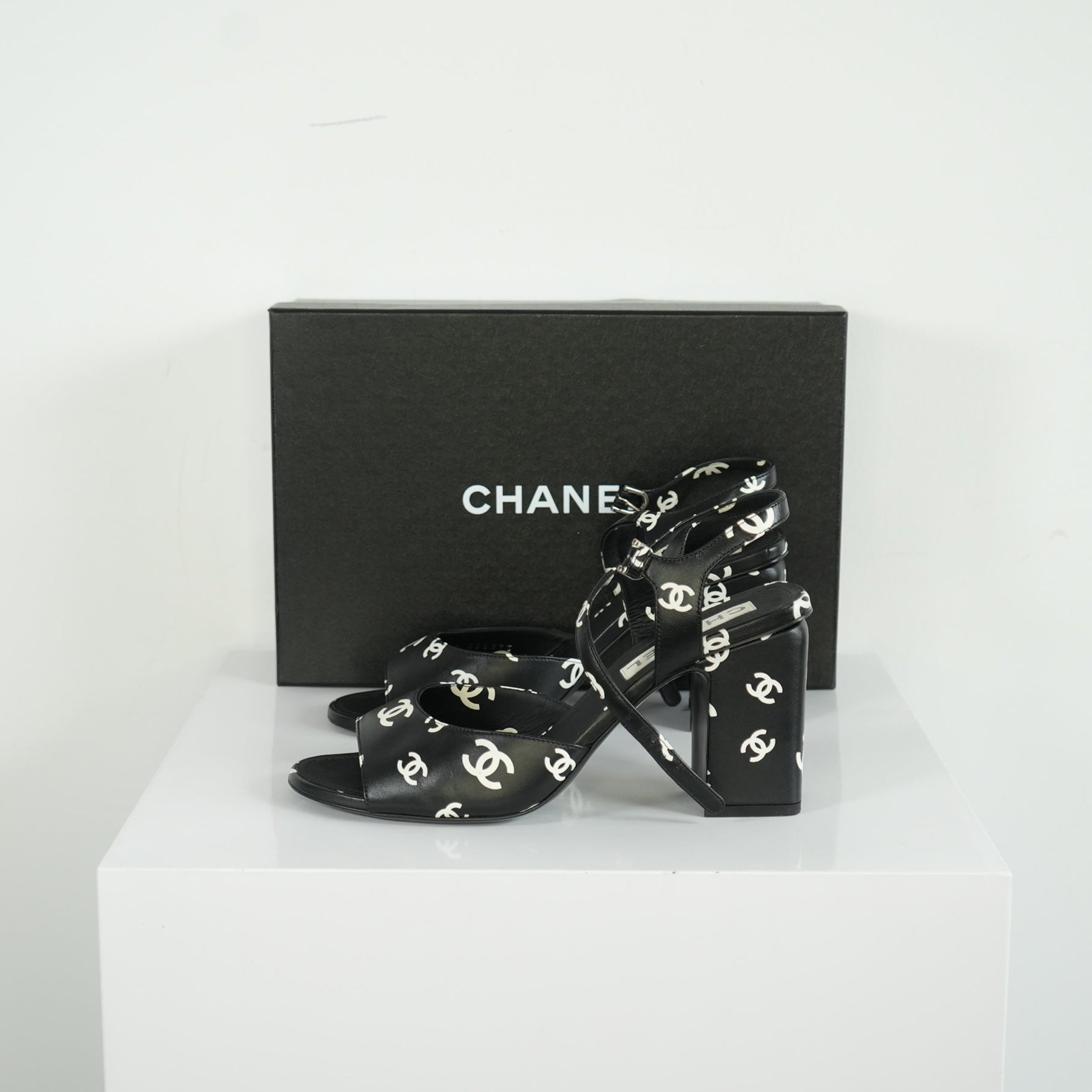 Chanel Printed Lambskin CC Platform Sandals Size 40.5 With Box