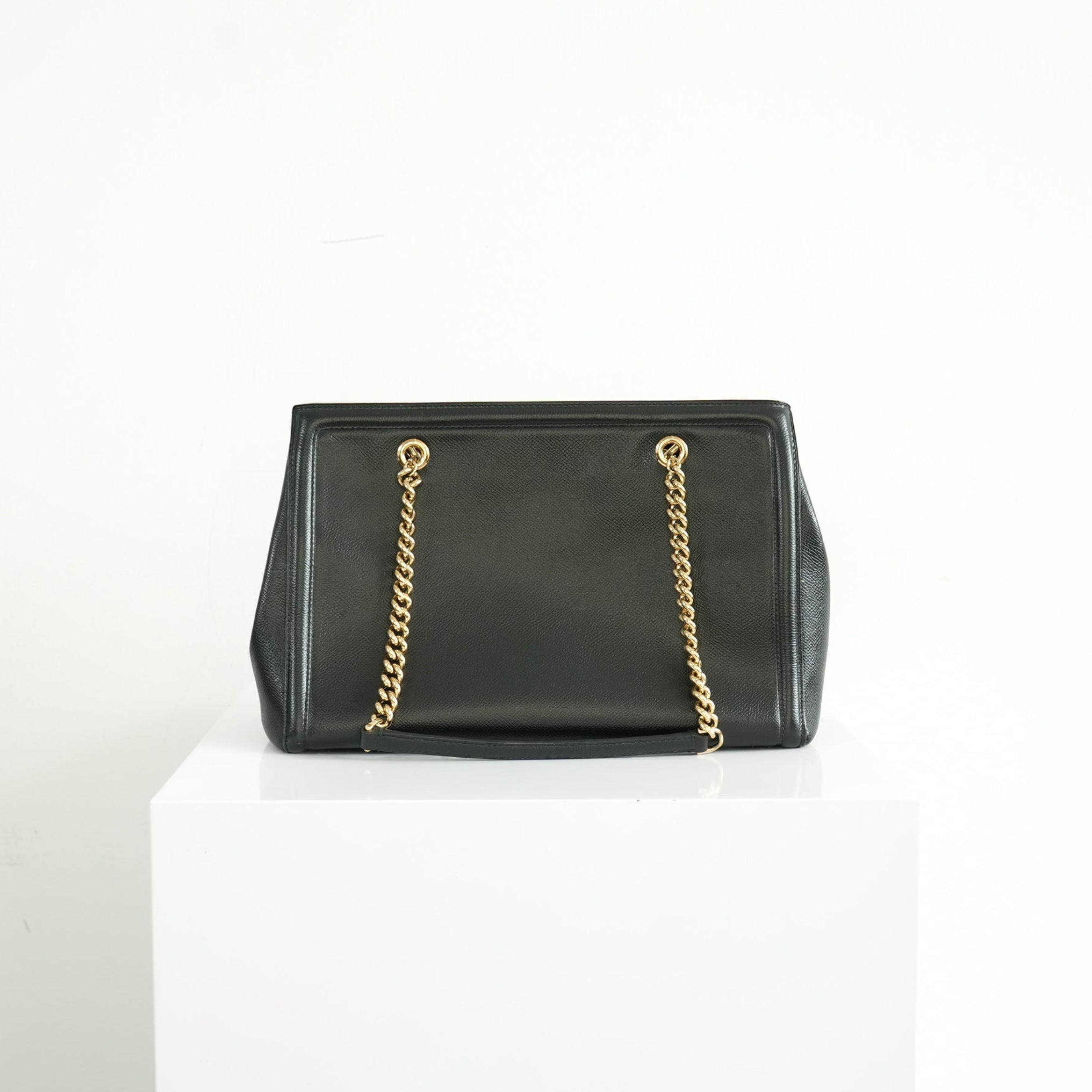 Salvatore Ferragamo Black Melike Hammered Vara Bow Chain Tote Bag