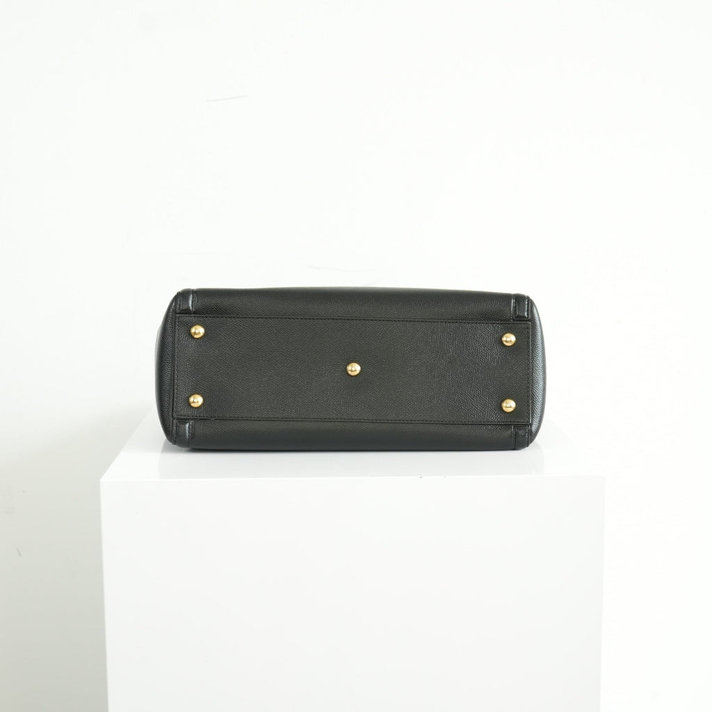 Salvatore Ferragamo Black Melike Hammered Vara Bow Chain Tote Bag