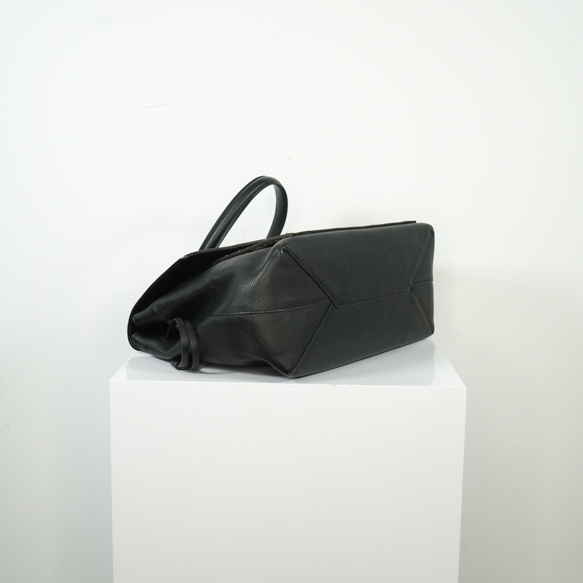 Louis Vuitton Lockme MM Python Black Calf Leather