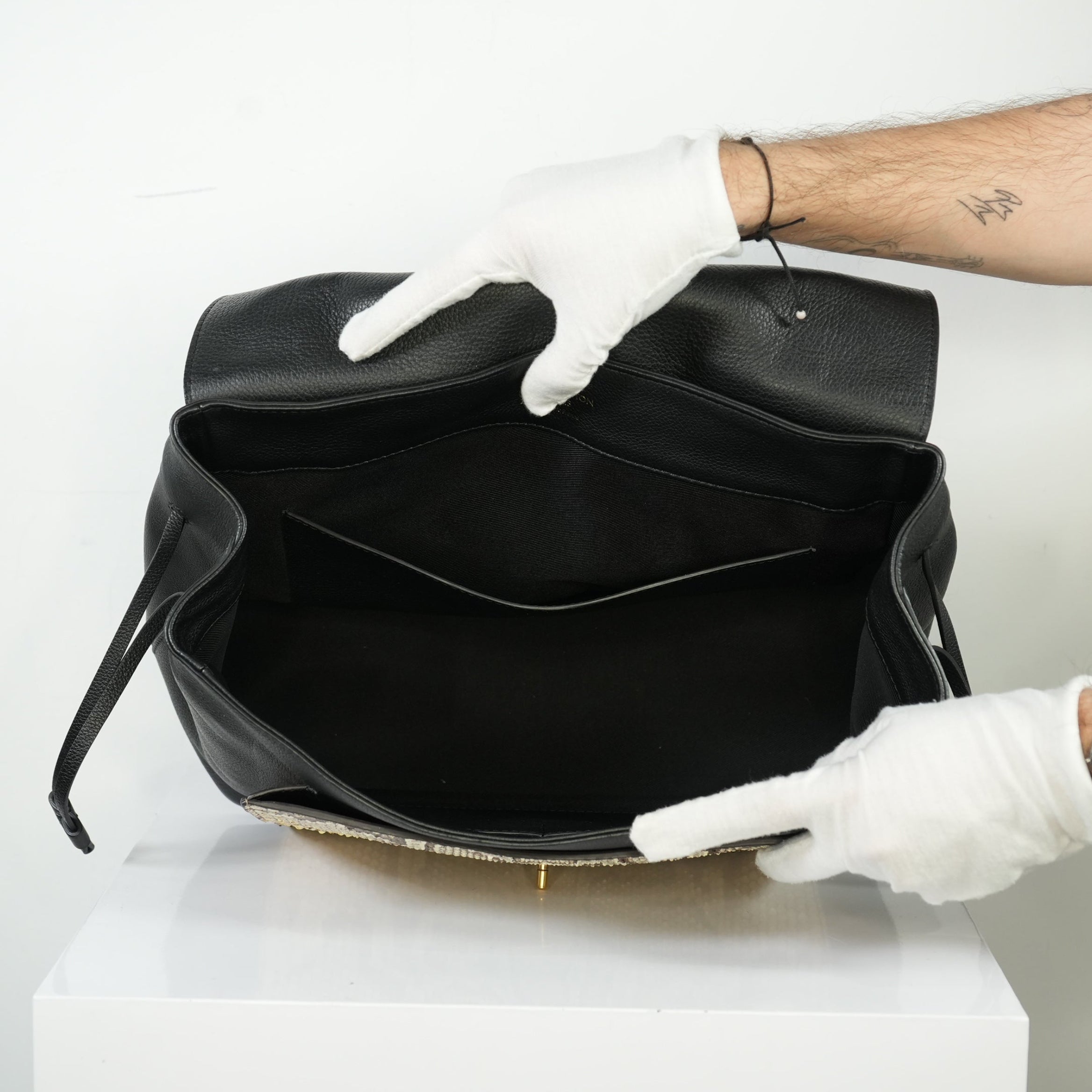 Louis Vuitton Lockme MM Python Black Calf Leather