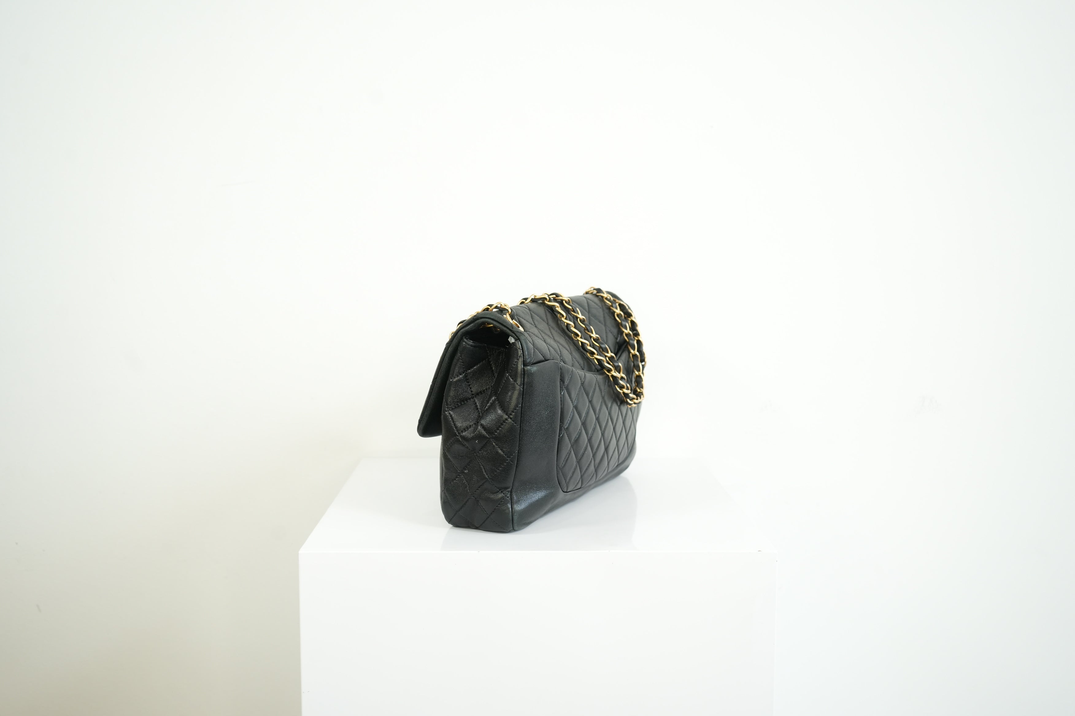 Chanel Jumbo Daily Flap Black Shoulder Bag Quilted Lambskin