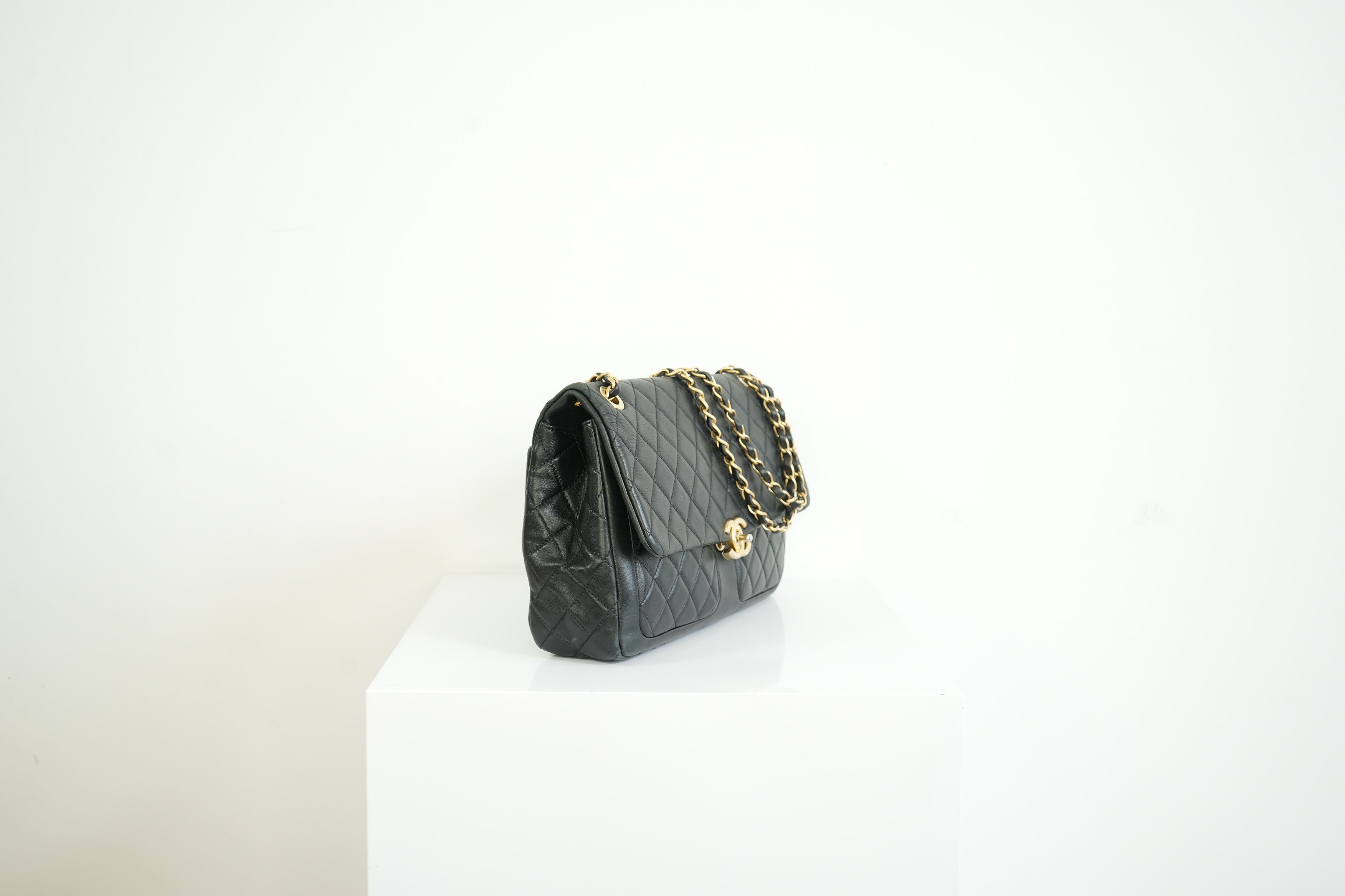 Chanel Jumbo Daily Flap Black Shoulder Bag Quilted Lambskin