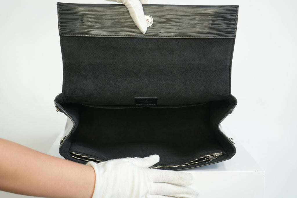 Louis Vuitton Black Epi Leather Clunny BB Handle Bag