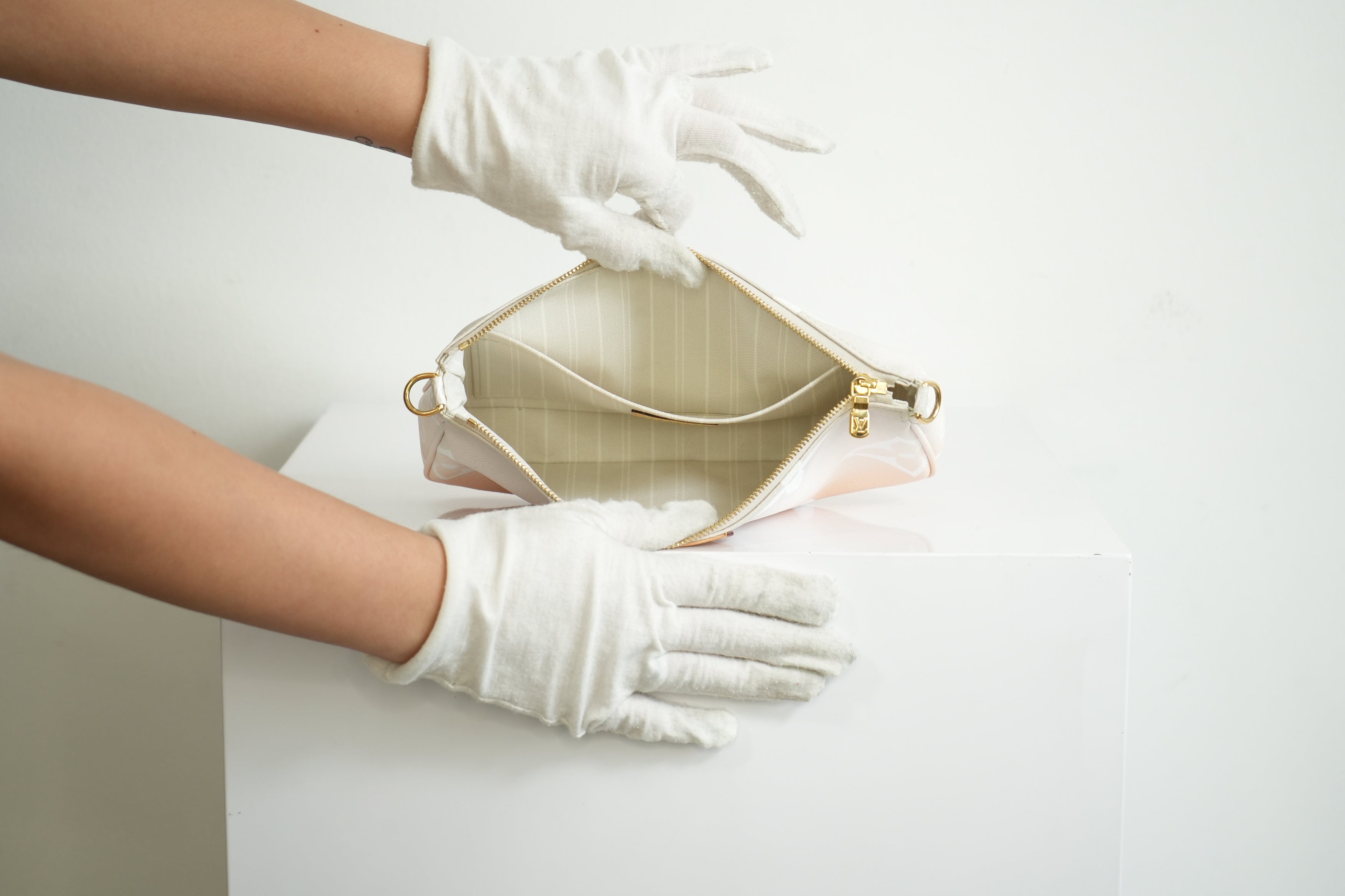 Louis Vuitton Limited Edition "By the Pool" Multi-Pochette Accessories (Full Set)