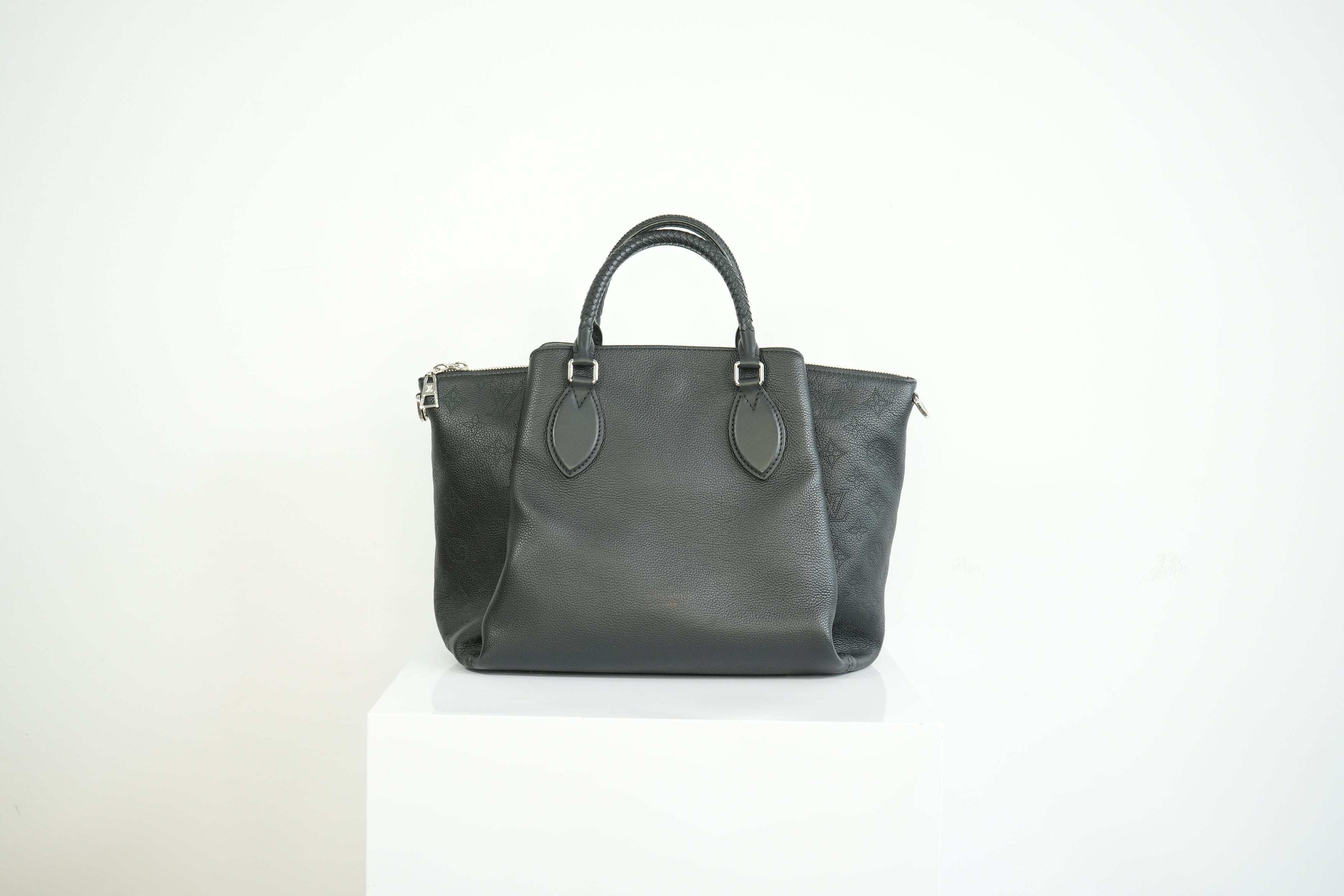 Louis Vuitton Black Monogram Mahina Haumea Perforated Calfskin Leather