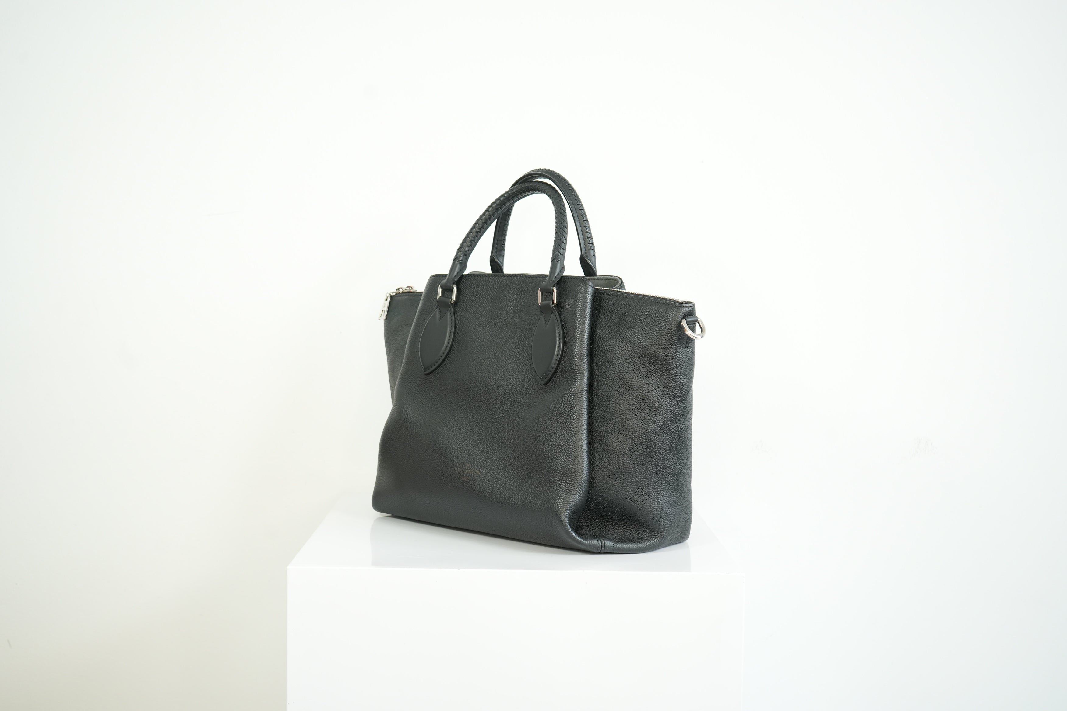 Louis Vuitton Black Monogram Mahina Haumea Perforated Calfskin Leather