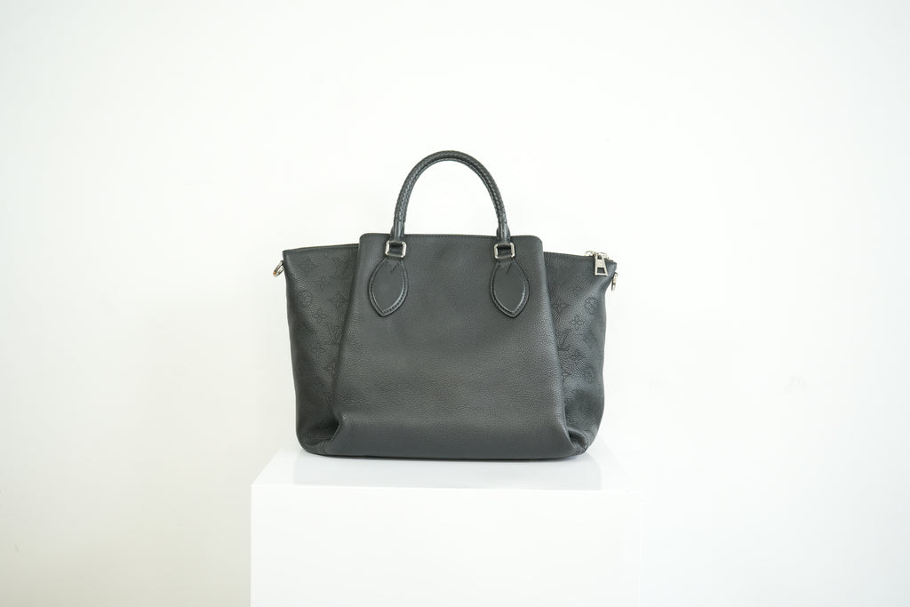 Louis Vuitton Black Monogram Mahina Haumea Perforated Calfskin Leather