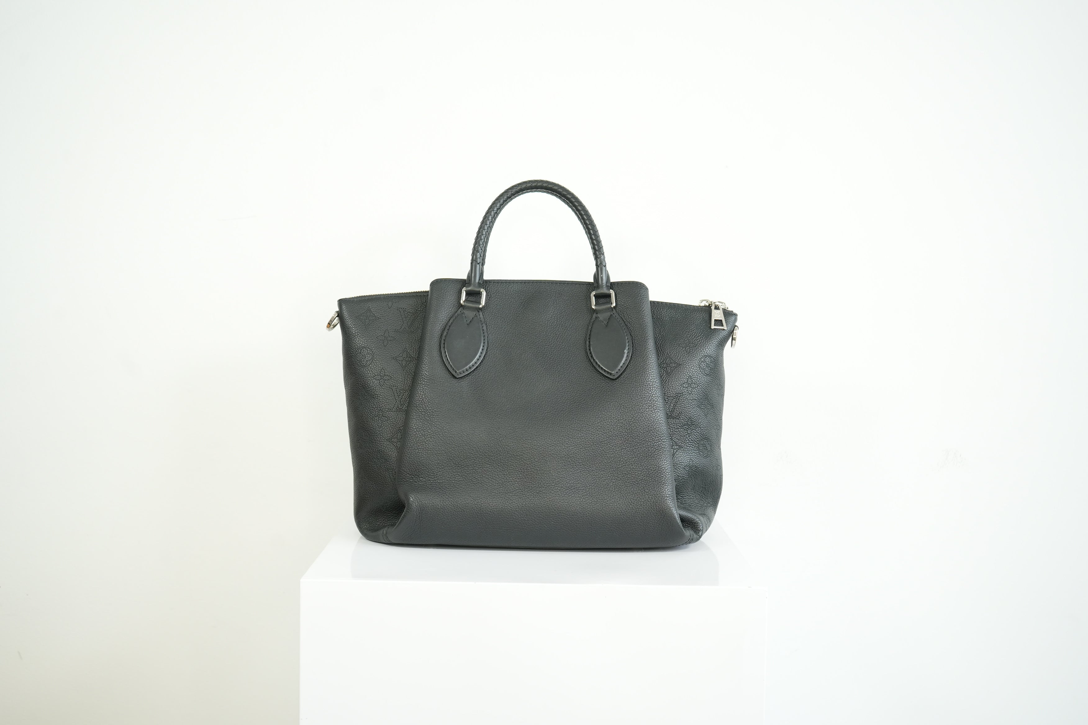 Louis Vuitton Black Monogram Mahina Haumea Perforated Calfskin Leather