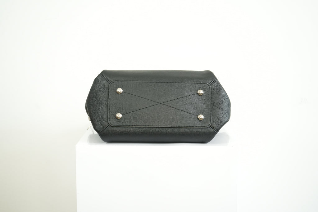 Louis Vuitton Black Monogram Mahina Haumea Perforated Calfskin Leather