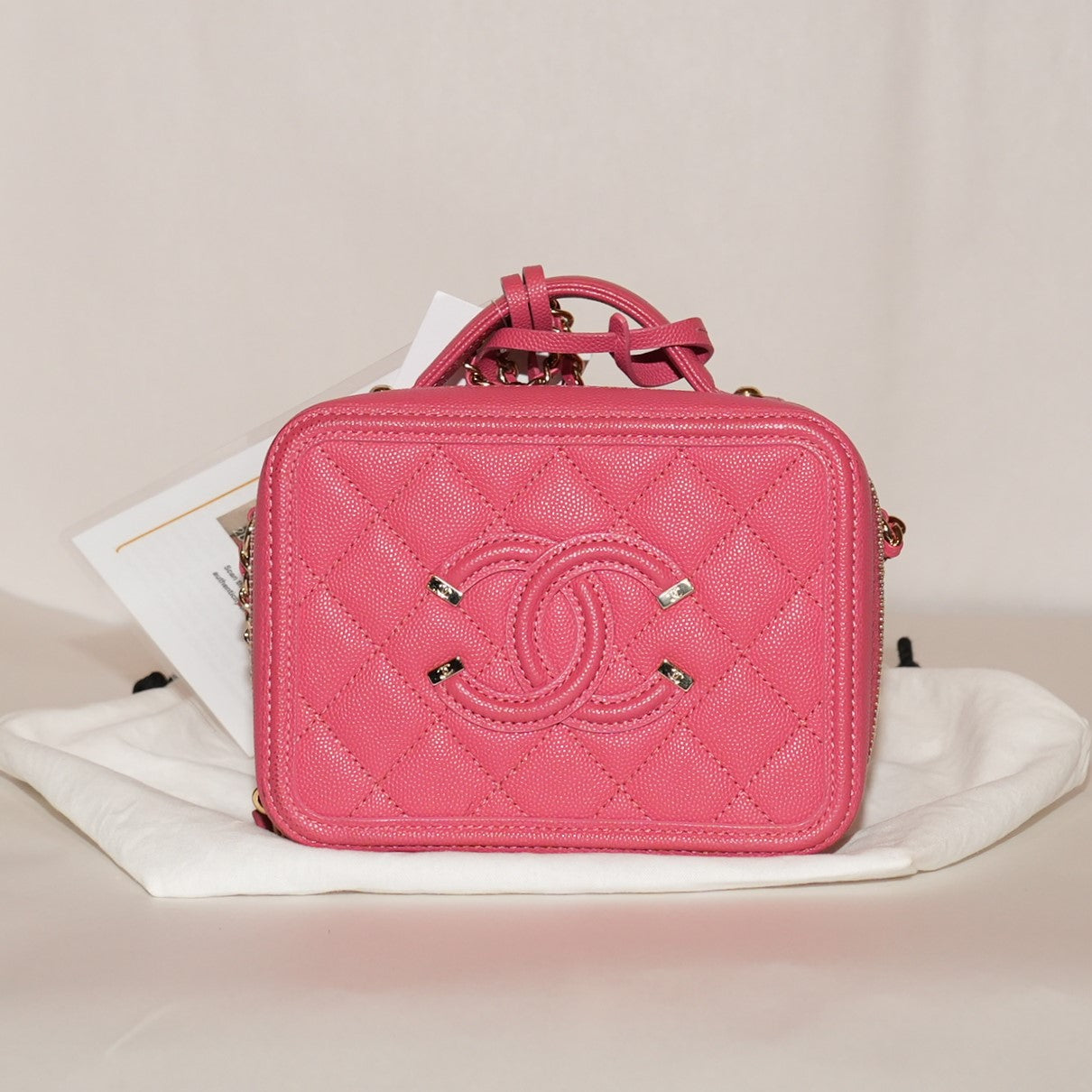 SF EXCLUSIVE: Chanel Caviar Quilted Small CC Filigree Vanity Case