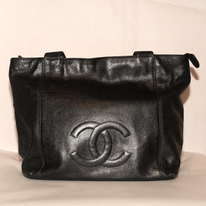 SF EXCLUSIVE: Vintage Chanel 1996-1997 CC Caviar Tote Bag