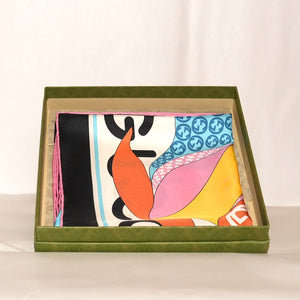SF EXCLUSIVE: Gucci Maxi Flower Print Silk Scarf