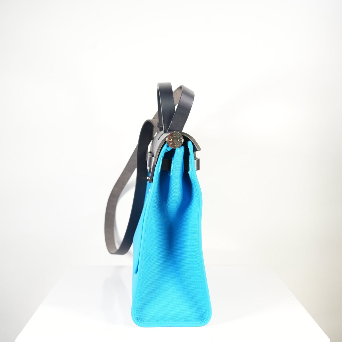 Hermes Toile 31 Herbag Bleu Riviera W/Black Top Handle (blue)