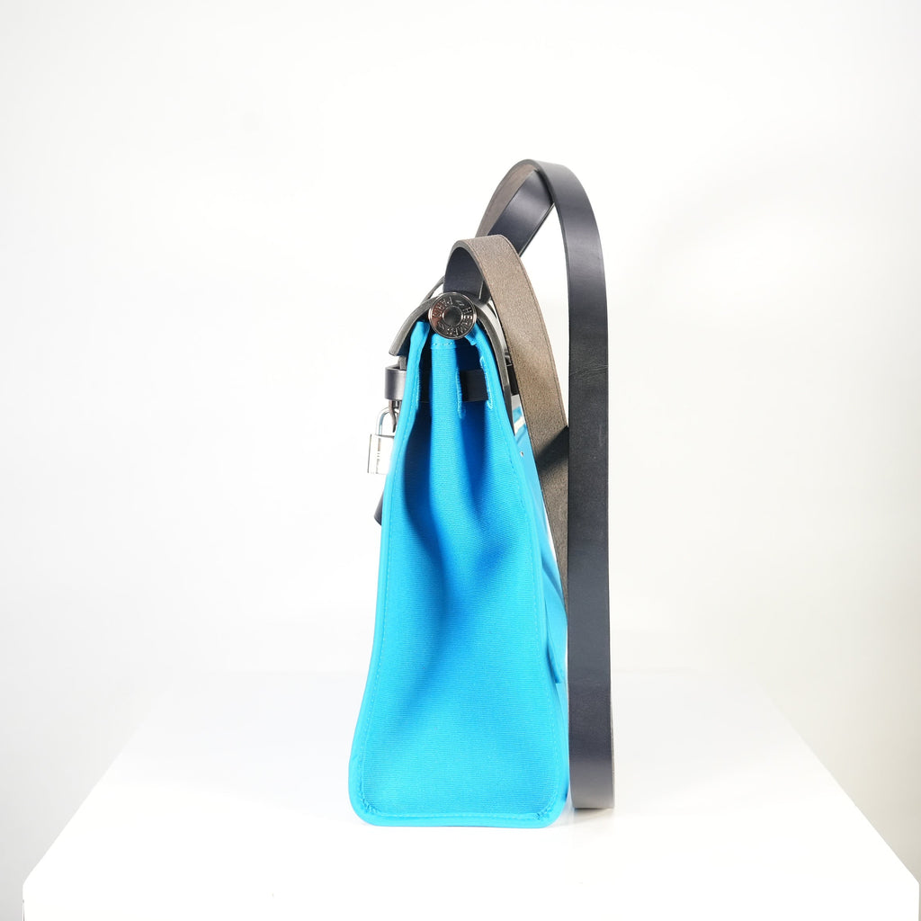 Hermes Toile 31 Herbag Bleu Riviera W/Black Top Handle (blue)