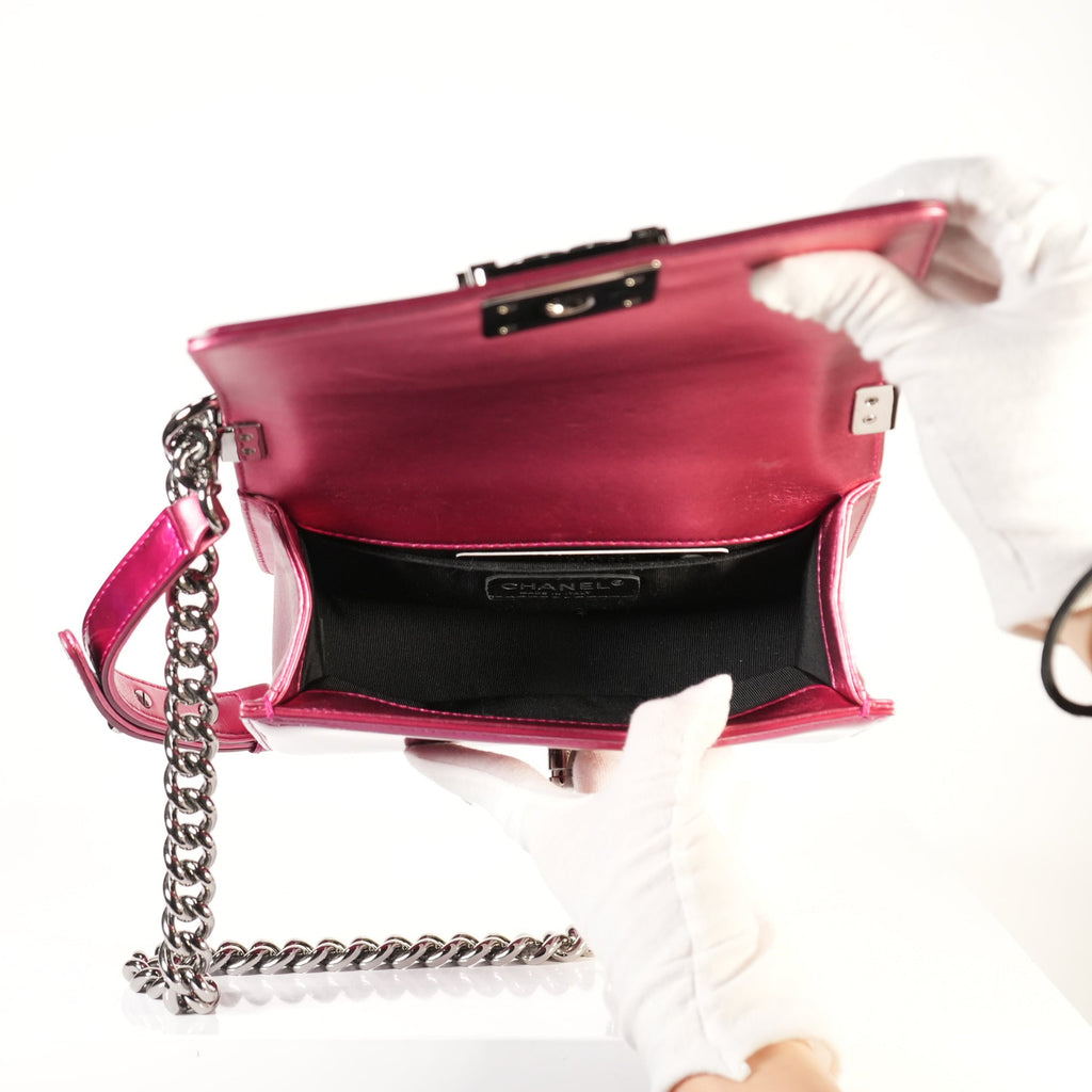 Chanel Boy Bag Patent Hot Pink