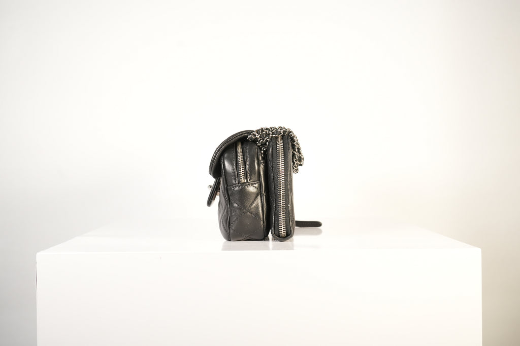 Chanel Black Flap Crossbody Signature Interlocking CC Turn-Lock