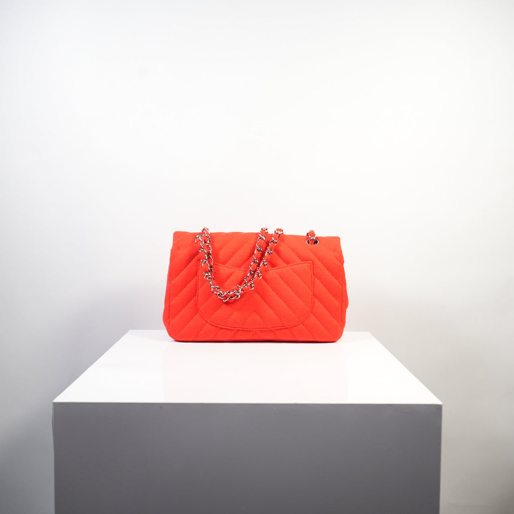 Chanel Red Quilted Jersey Medium Classic Single Flap