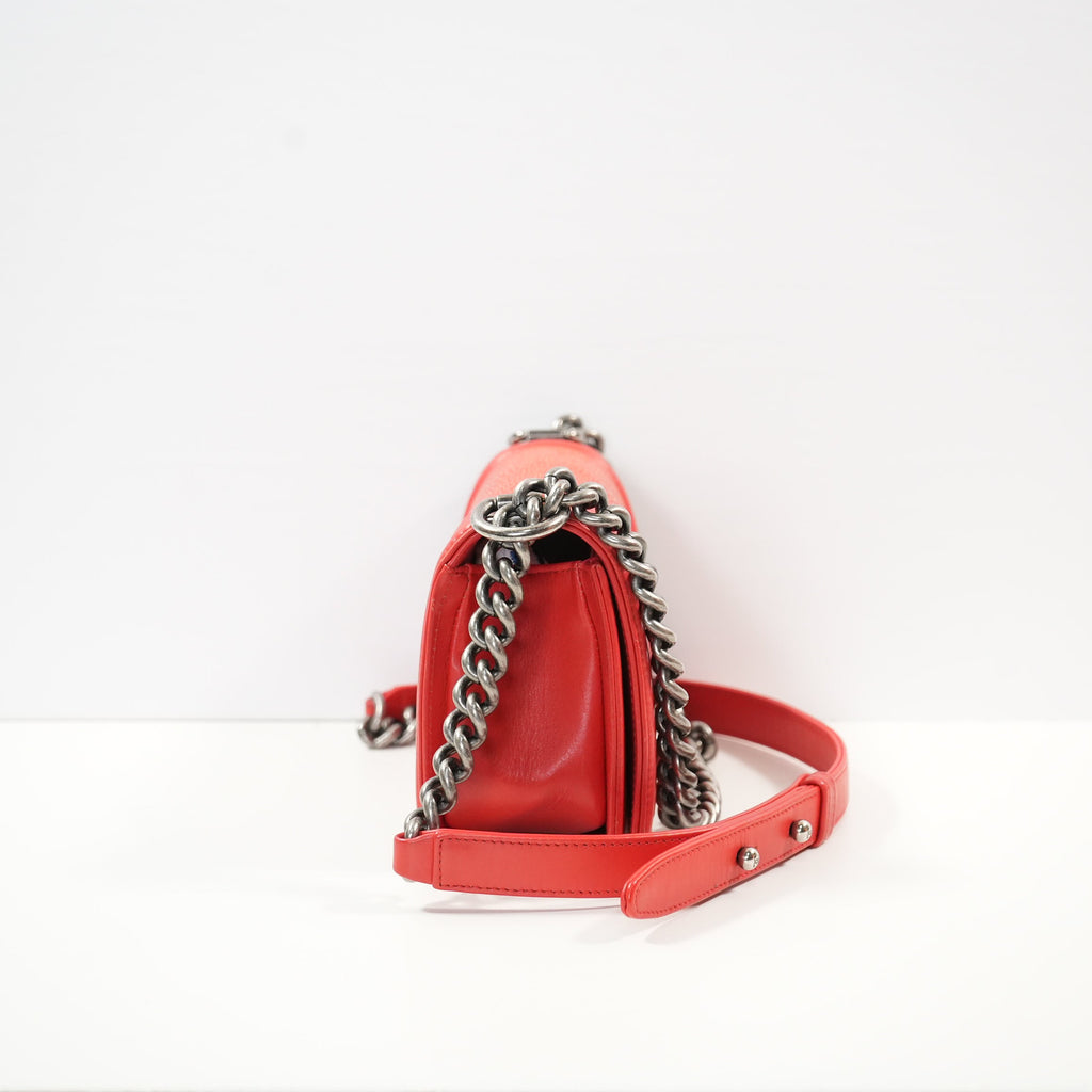 Chanel Vibrant Red Rare Galuchat (Stingray) Boy Bag
