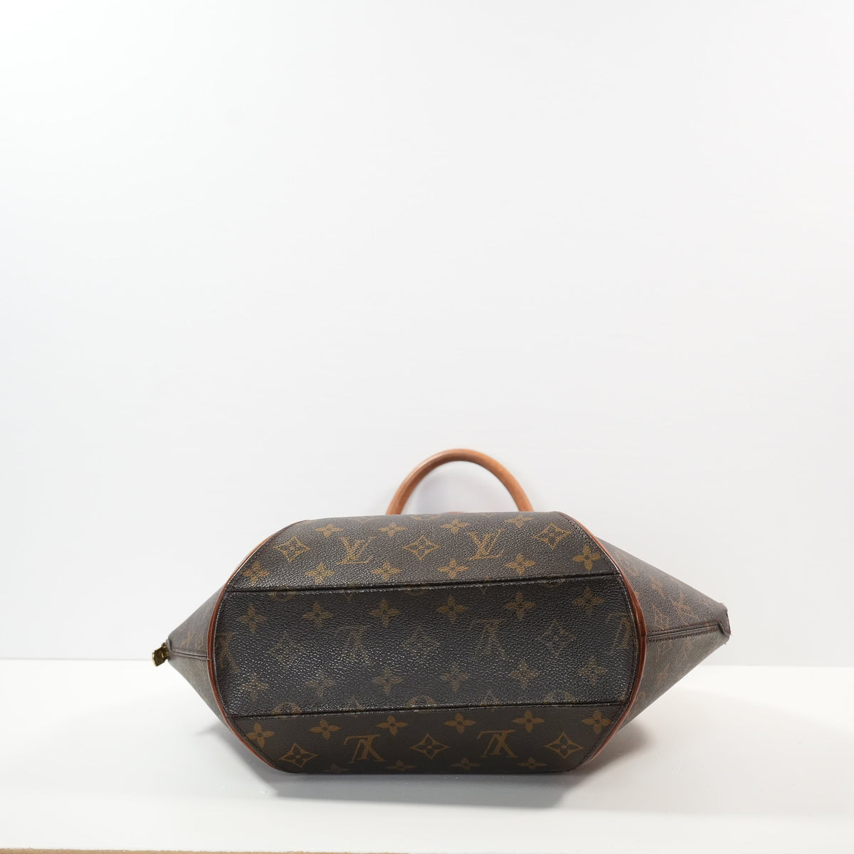 Louis Vuitton Ellipse handbag in monogram brown in distinctive rigid curved sihouette (dustbag)