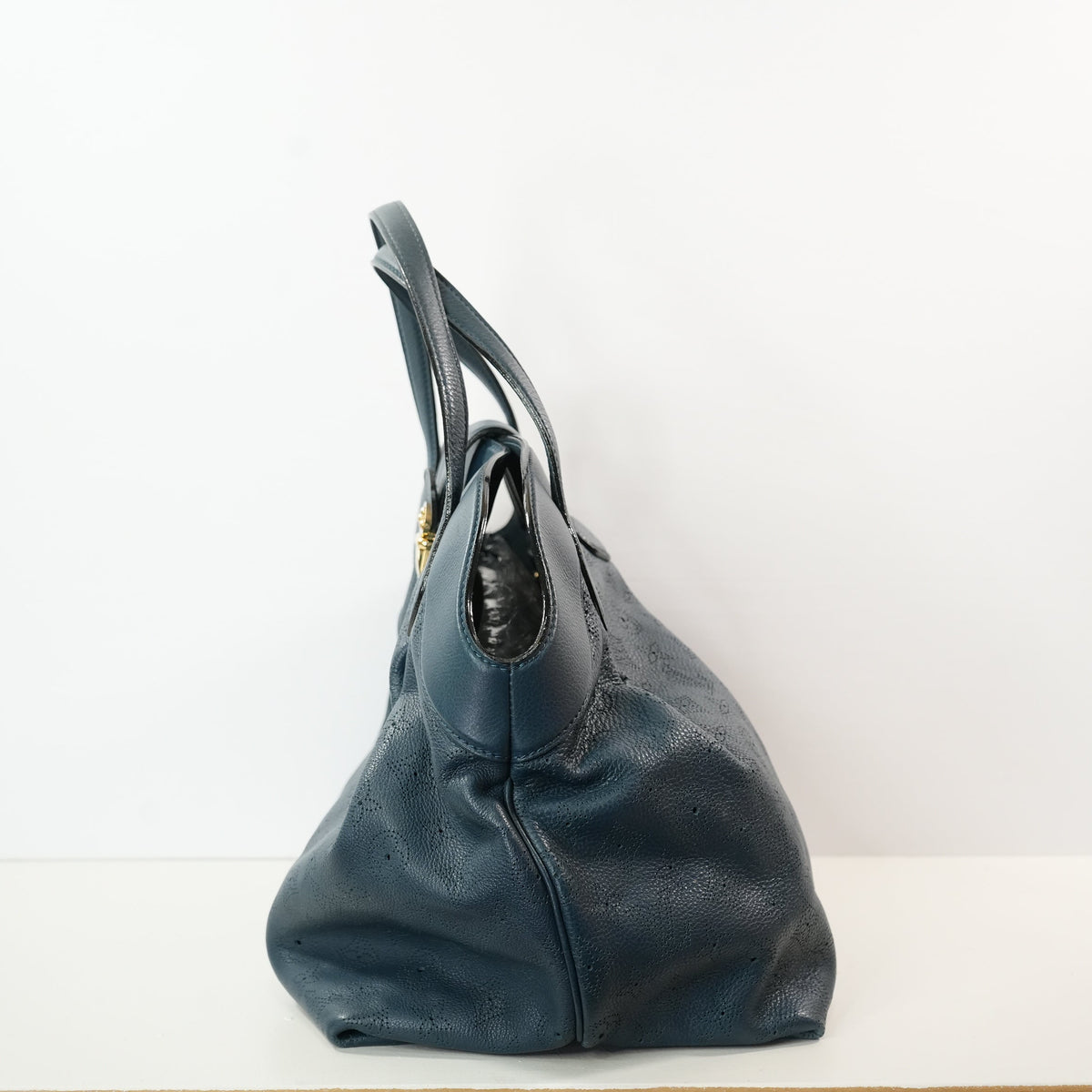 Louis Vuitton Blue Marine Mahina Leather Cirrus MM Bag