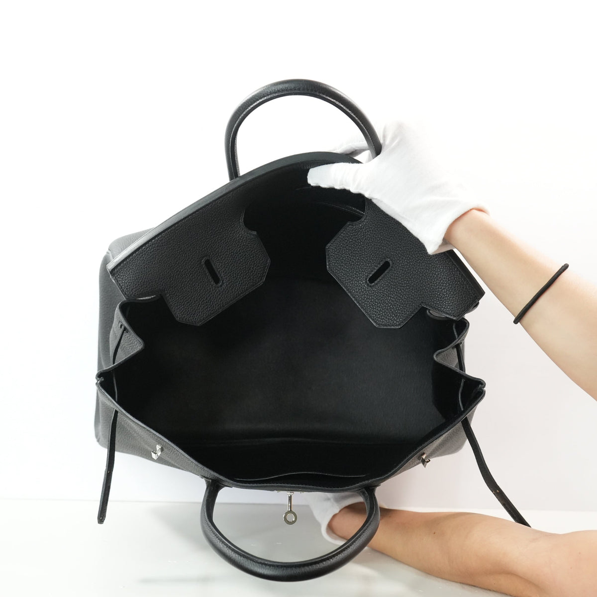 Hermes Birkin 40 in Black Togo Leather (Full Set) (X/2016)