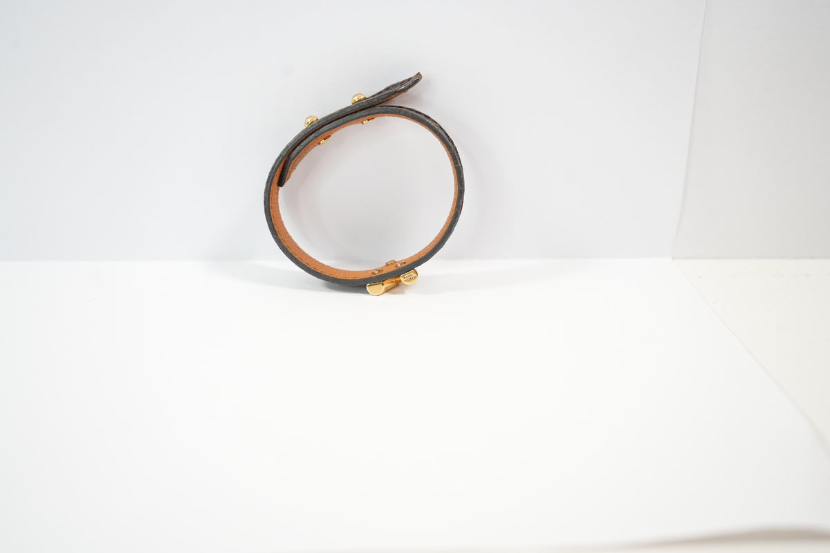 Louis Vuitton Essential V Bracelete in brown monogram