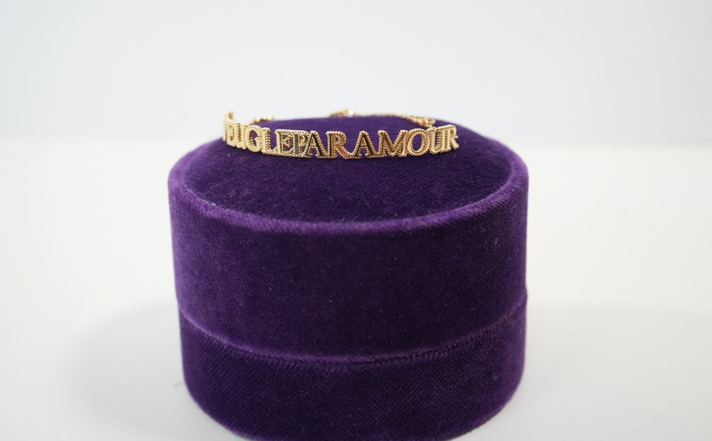 Gucci 18k Yellow Gold L'Aveugle Par Amour Bracelet With Casing