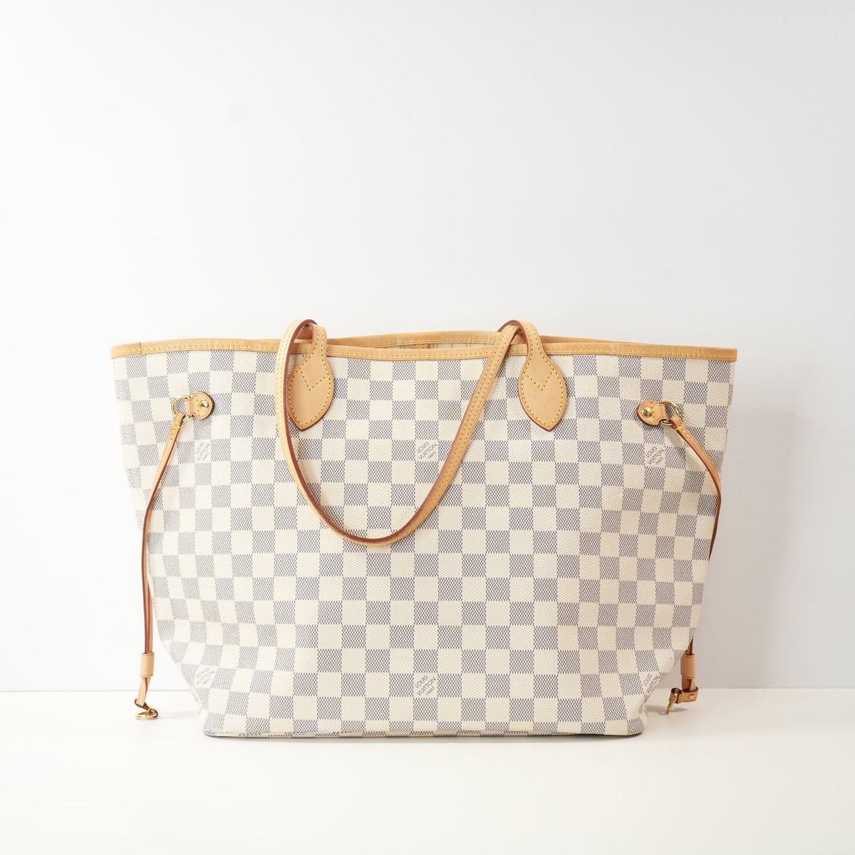 Louis Vuitton Neverfull Azure MM W/Wristlet