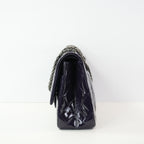 Chanel 2.55 Reissue in size 227 hadnbag in purple quilted patent leather (dustbag)