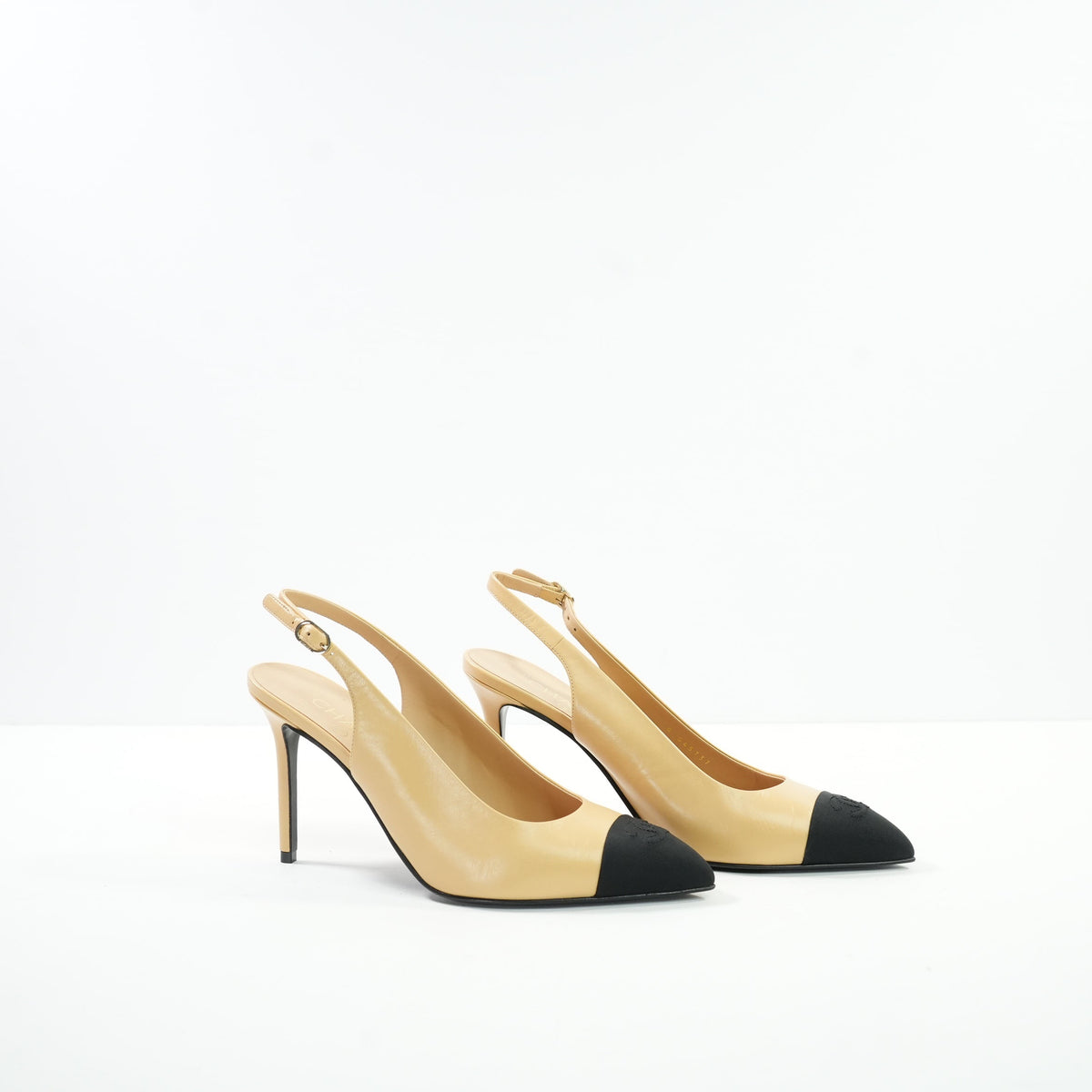 Chanel Goatskin Grosgrain Pointed Cap Toe CC, 40 Full Set