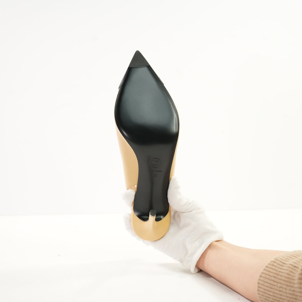 Chanel Goatskin Grosgrain Pointed Cap Toe CC, 40 Full Set