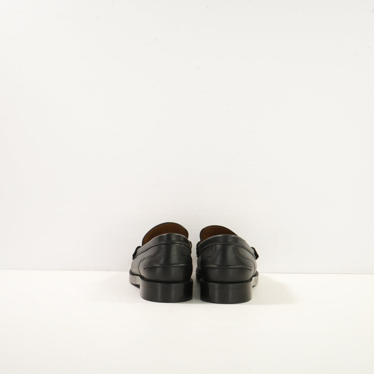 Fendi Baguette Loafer in Black Leather (38 1/2)