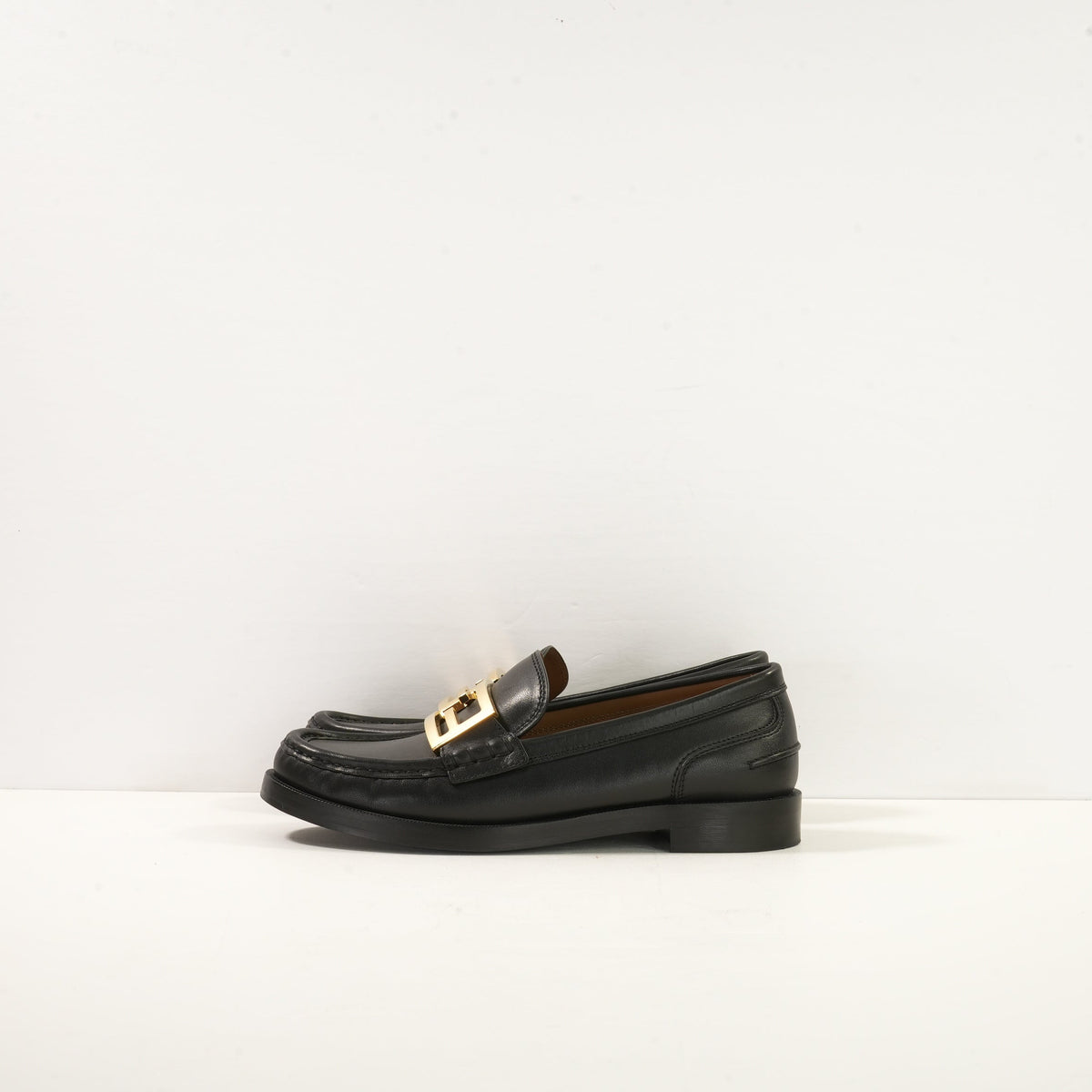 Fendi Baguette Loafer in Black Leather (38 1/2)