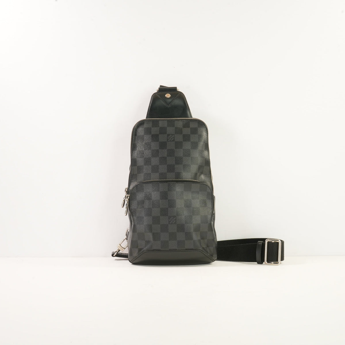 Louis Vuitton Avenue Sling Bag in Black