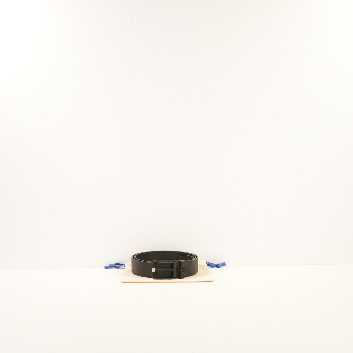 Louis Vuitton Pont Neuf Taurilloln Monogram Belt (100/40) in Black Grained Leather (Full Set & Bag)