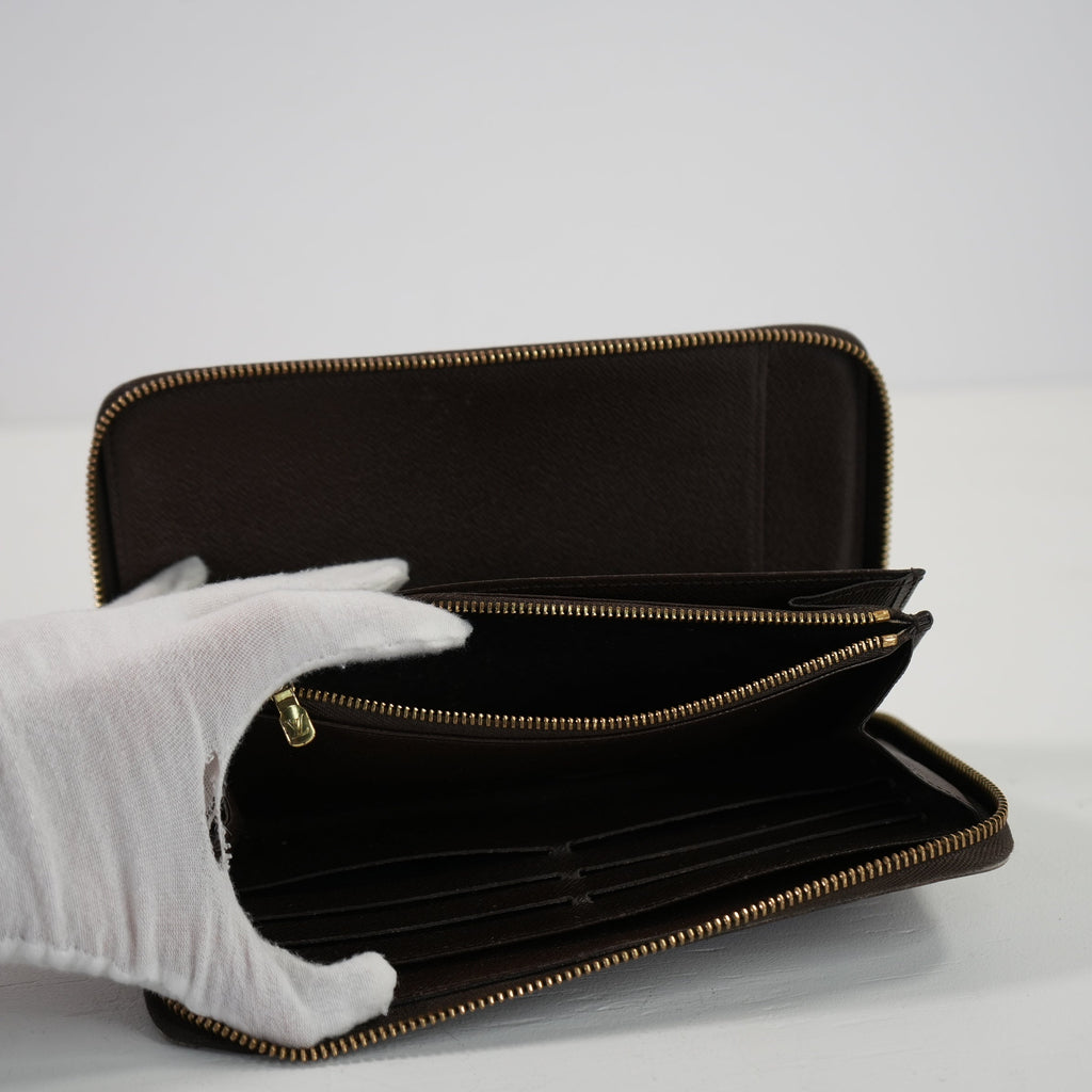 Louis Vuitton Damier Zippy Wallet