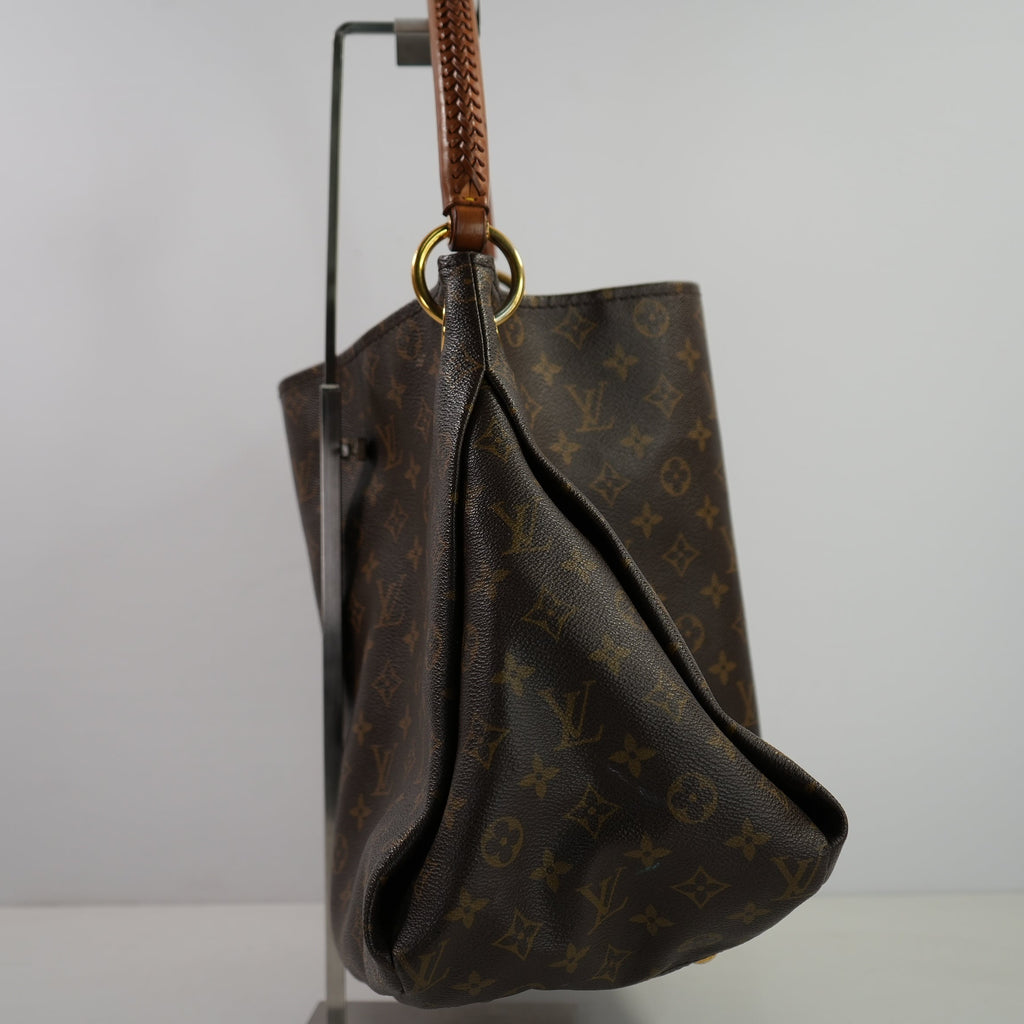 Louis Vuitton Artsy Monogram Bag