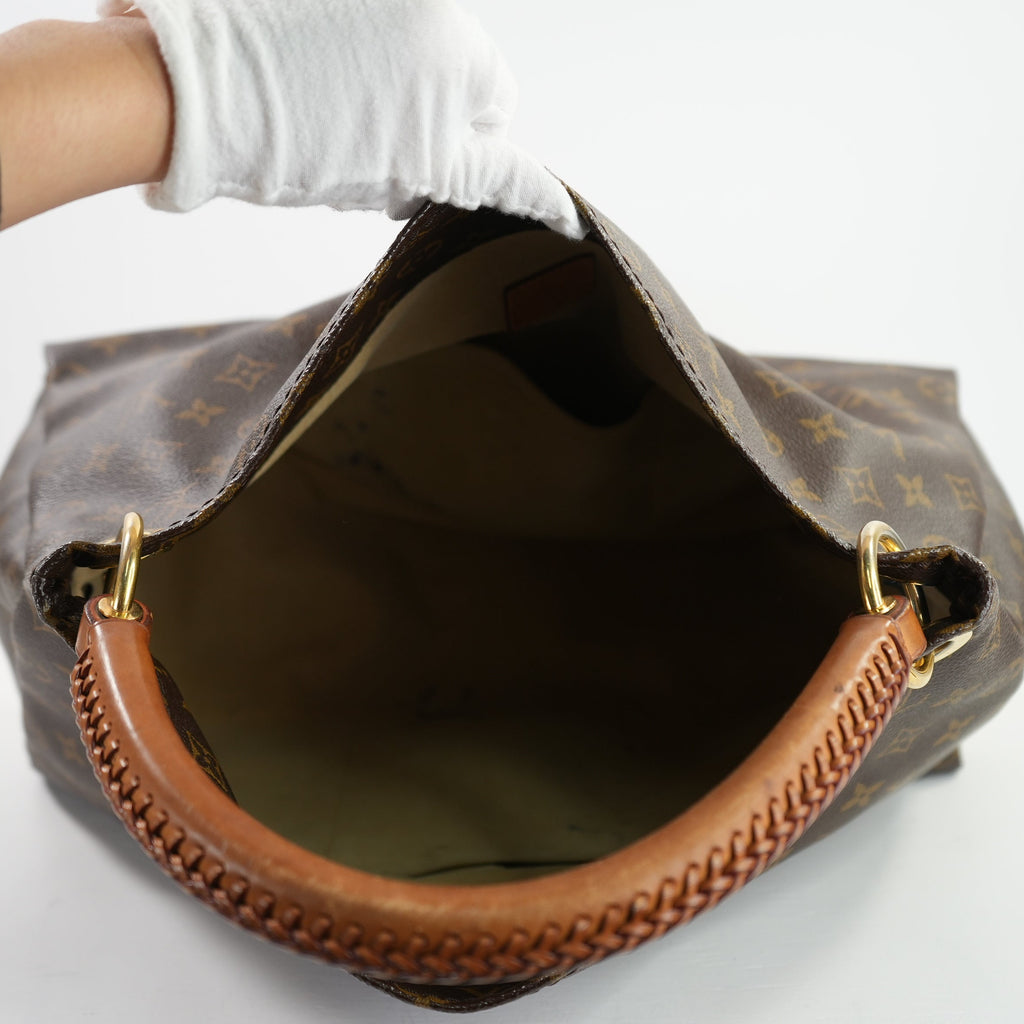 Louis Vuitton Artsy Monogram Bag