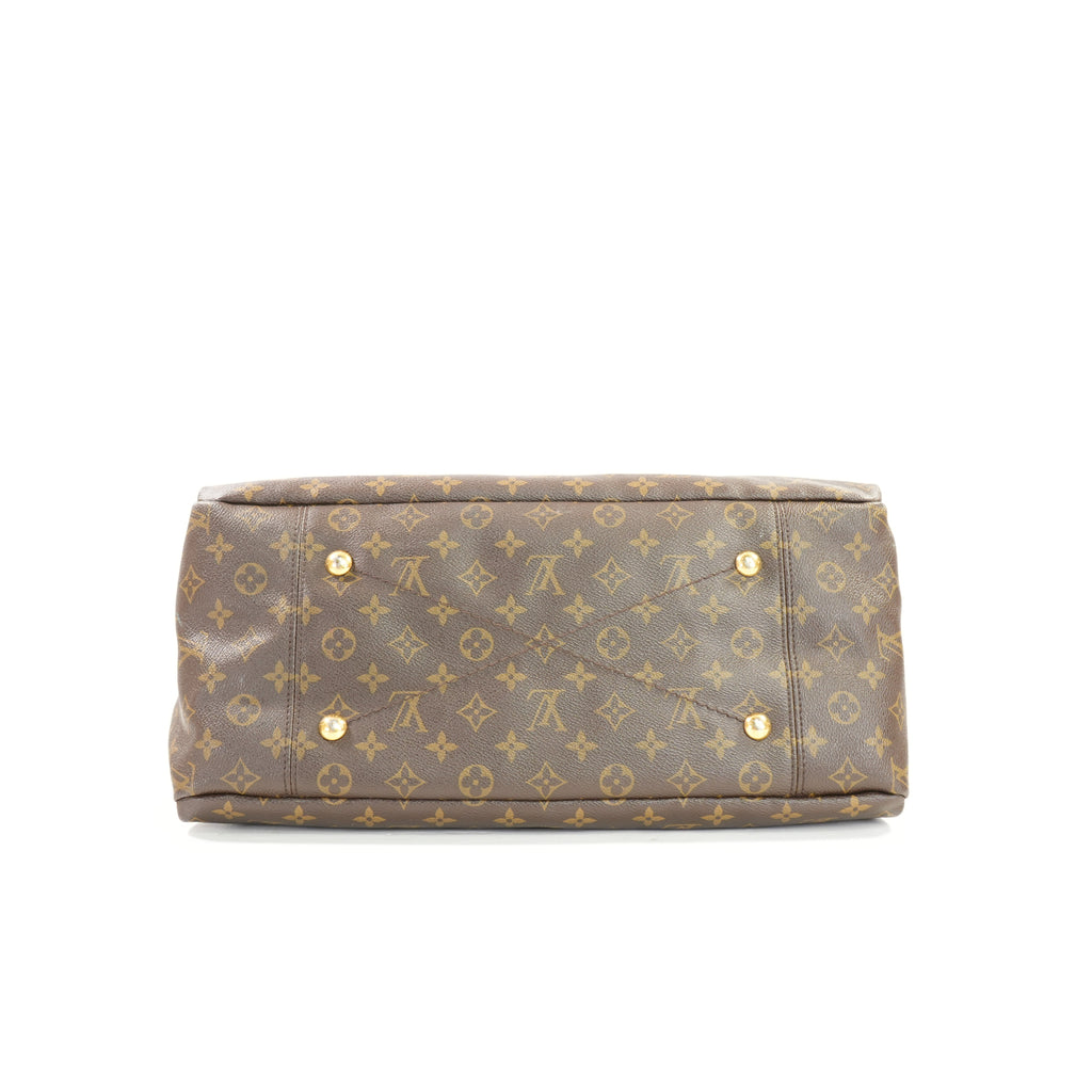 Louis Vuitton Artsy Monogram Bag