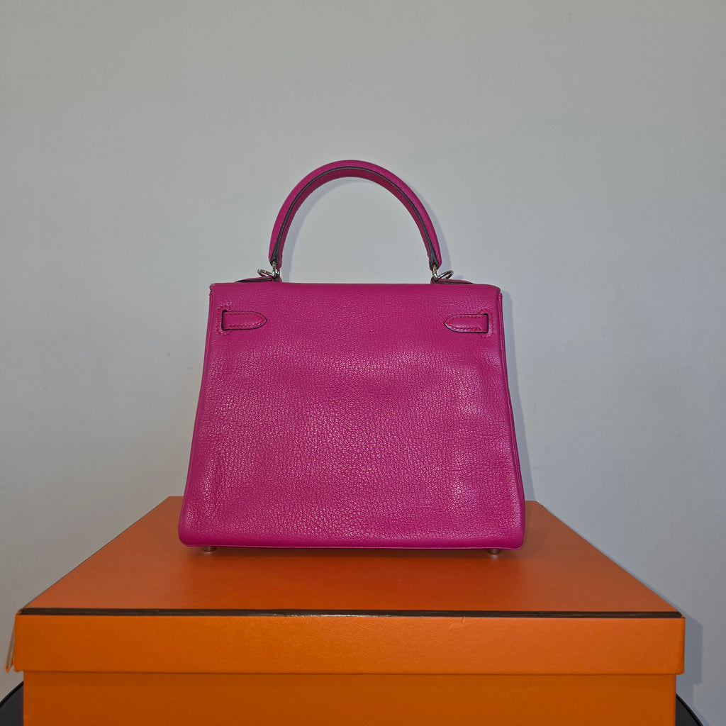 Hermes Kelly 25 Rose Shocking Chevre 2008 (L) Full Set