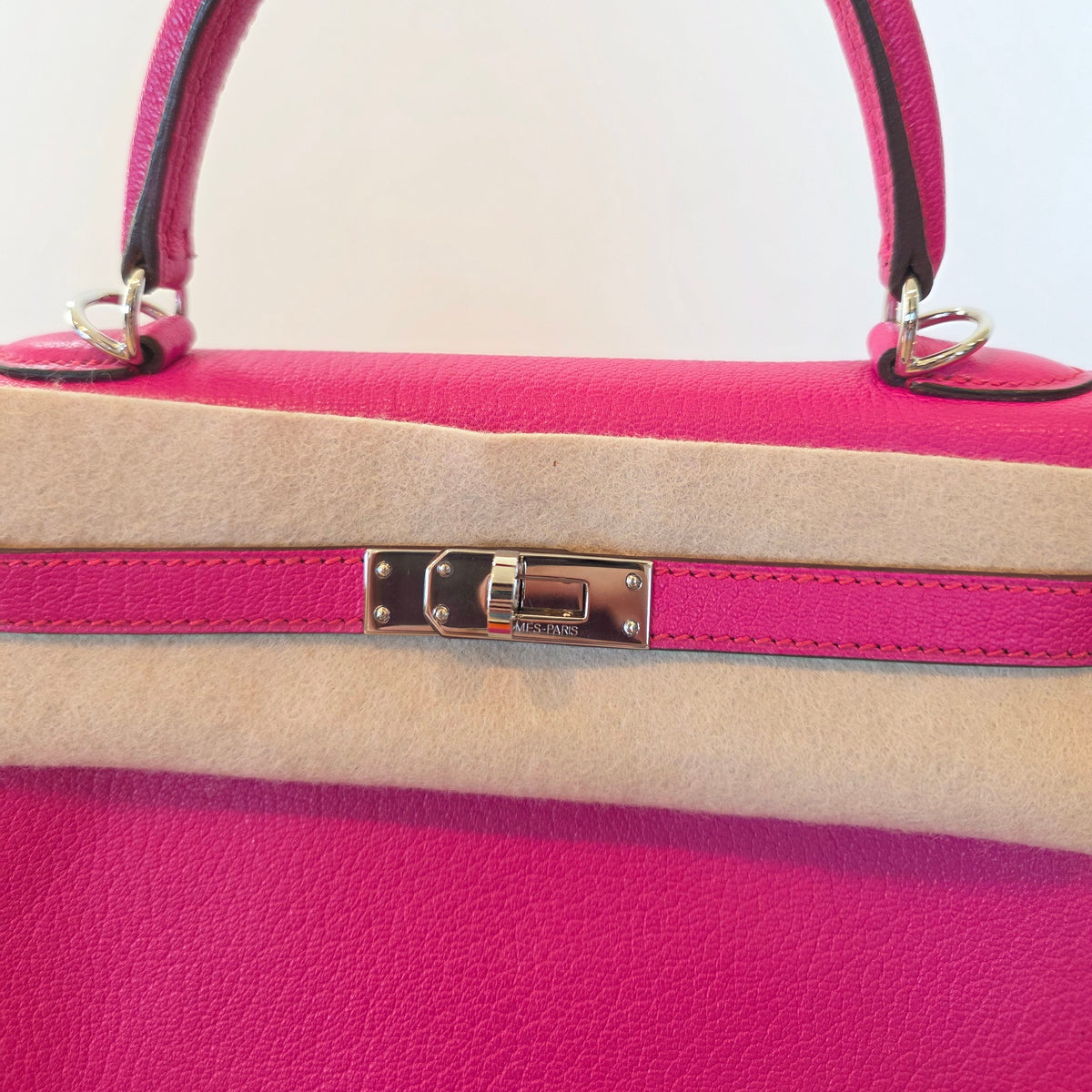 Hermes Kelly 25 Rose Shocking Chevre 2008 (L) Full Set