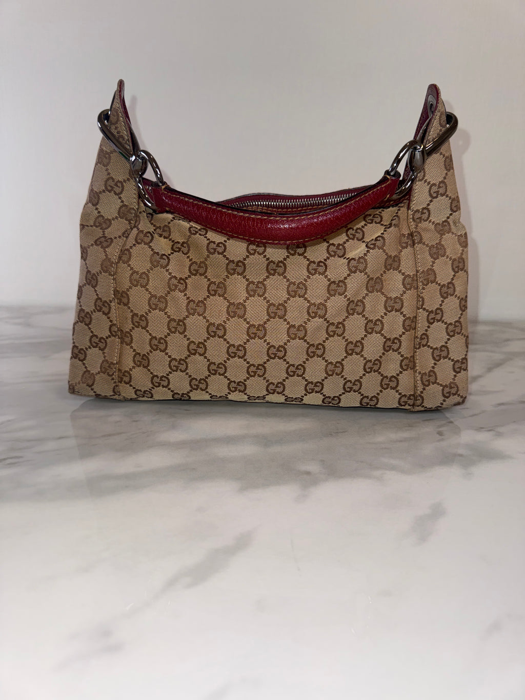 Japan Exclusive: Vintage Gucci GG Supreme Monogram Canvas Hobo Shoulder Bag – Beige/Ebony with Red Leather Trim