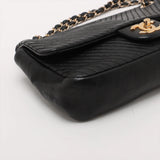 Chanel Chevron Lambskin Single Flap Double Chain Bag V Stitch Black Gold Metal Fittings