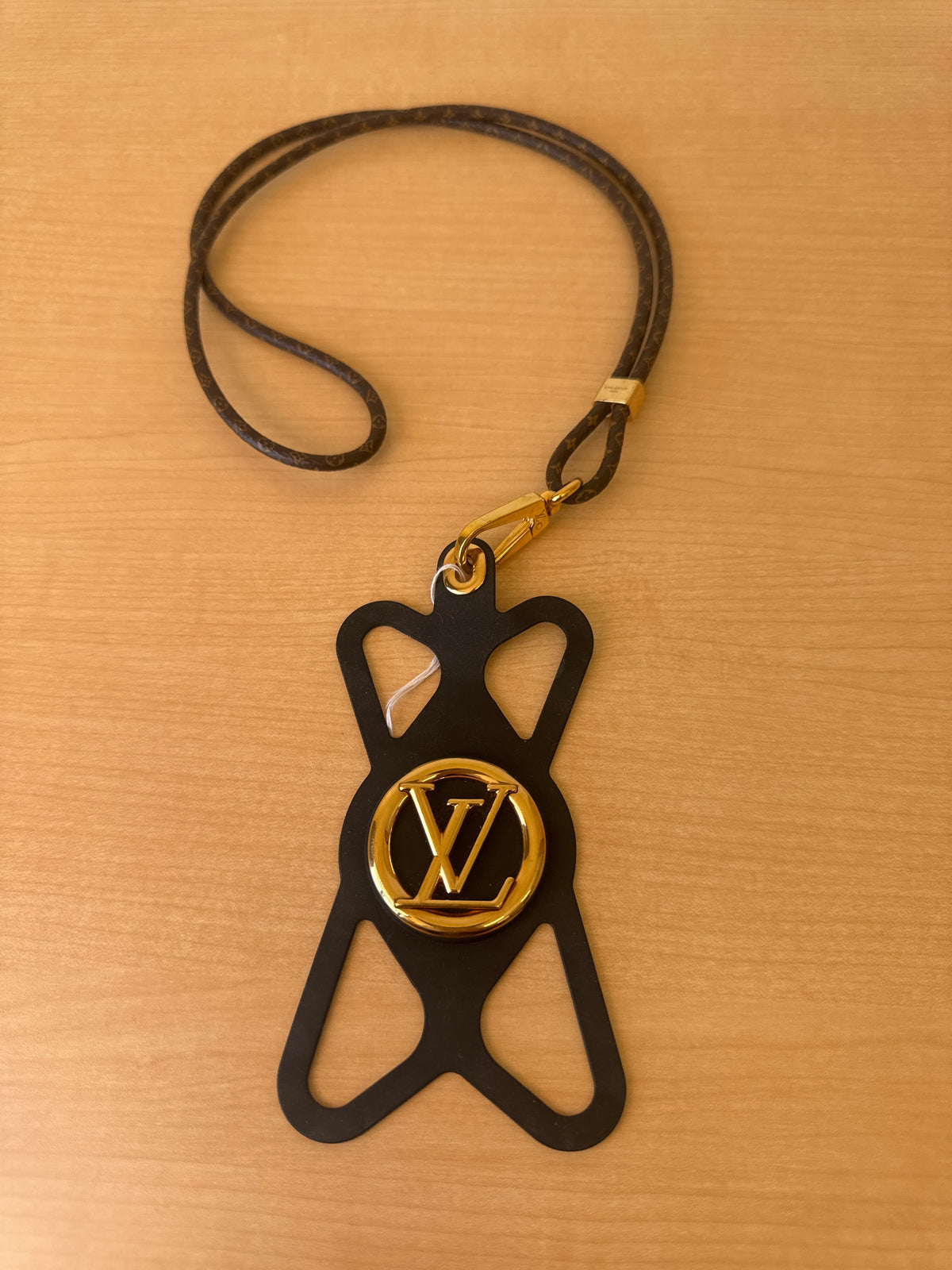 Japan Exclusive: Louis Vuitton Phone holder Louise